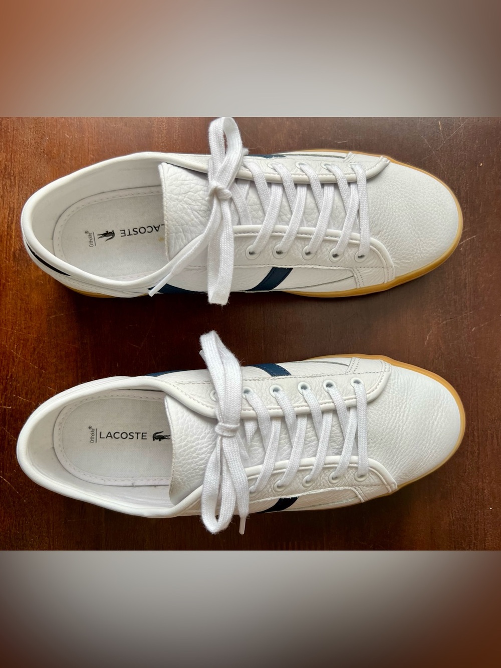 Lacoste Women’s White Leather Sneakers w/Navy Stripes  9.5 US - like new! - Picture 8 of 12